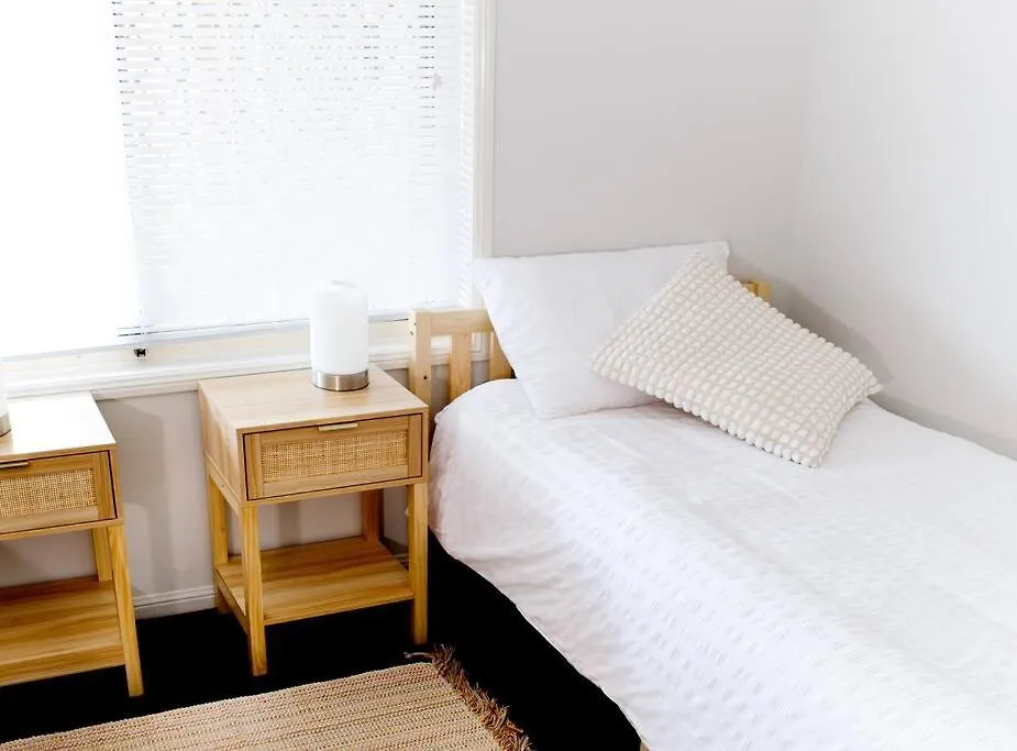 Spacious Two-Bedroom Retreat Ipswich
