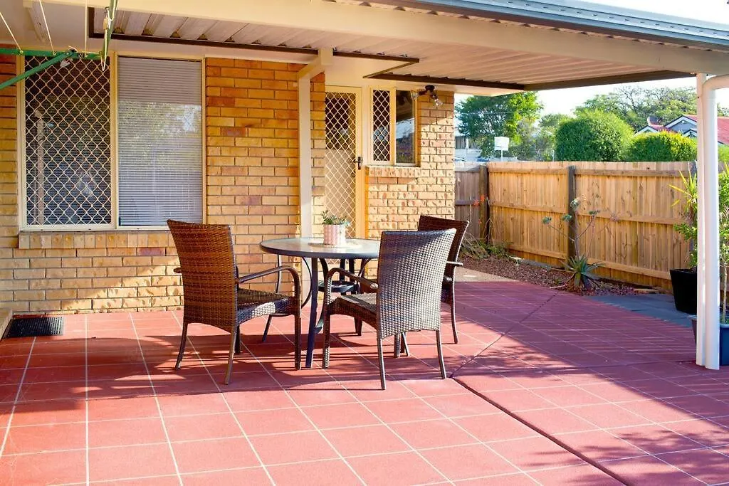 Spacious Two-Bedroom Retreat Ipswich